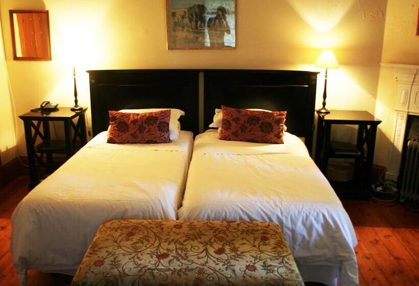 Leeuwenbosch Country House   Amakhala Game Reserve