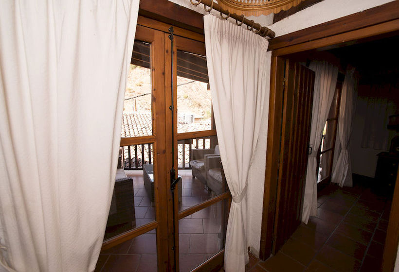 Linos Inn