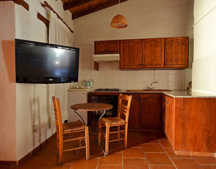 Linos Inn