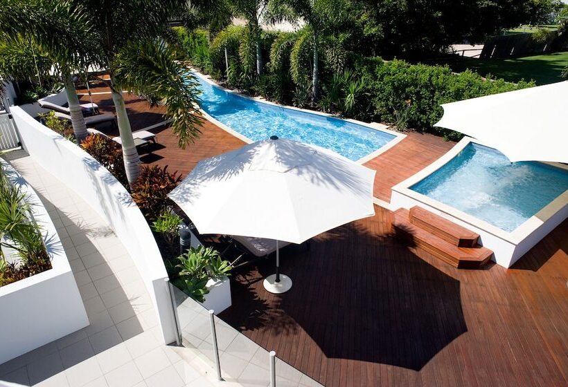 Manta Bargara Resort