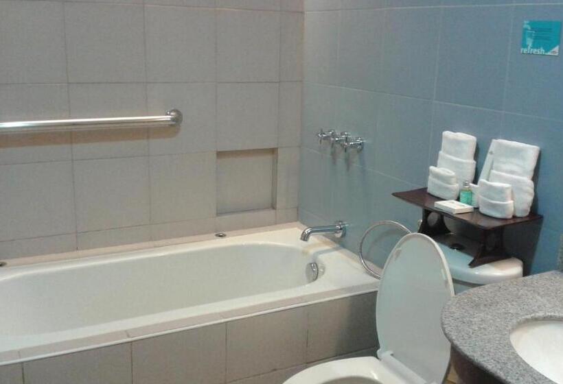 Microtel By Wyndham General Santos