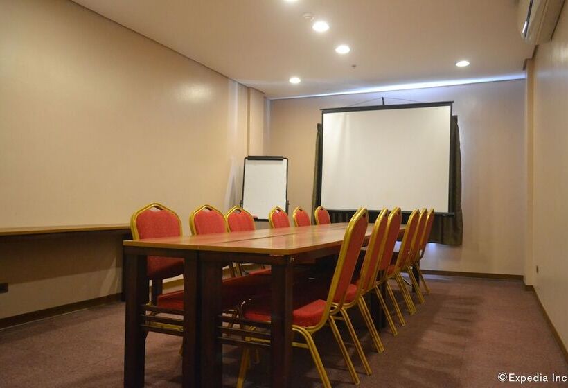 Microtel By Wyndham General Santos