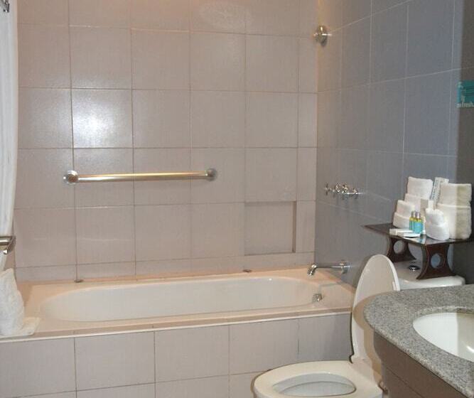 Microtel By Wyndham General Santos