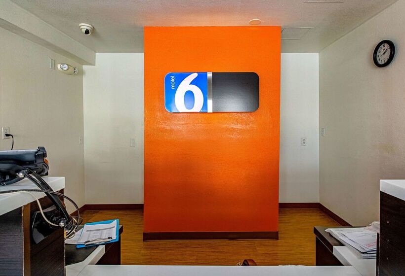 Motel 6 Palatine, Il   Chicago Northwest