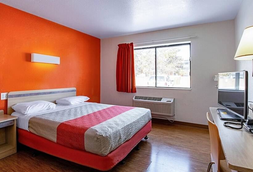 Motel 6 Palatine, Il   Chicago Northwest