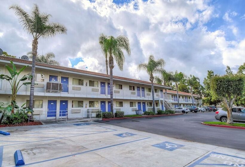Motel 6 Chino, Ca   Los Angeles Area