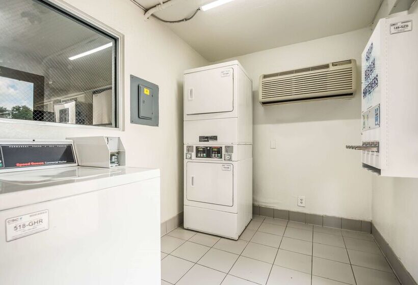 Motel 6college Station, Tx  Bryan