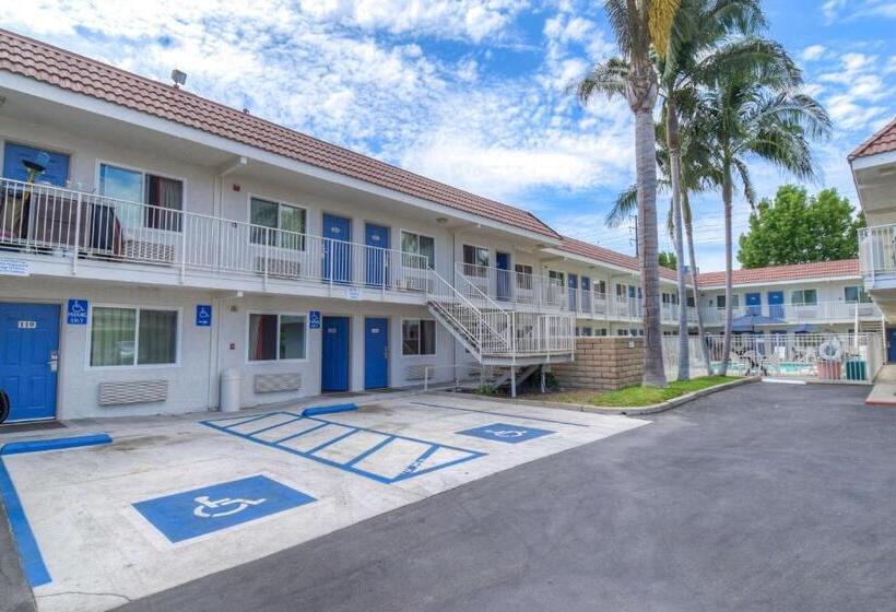 Motel 6 costa Mesa, Ca