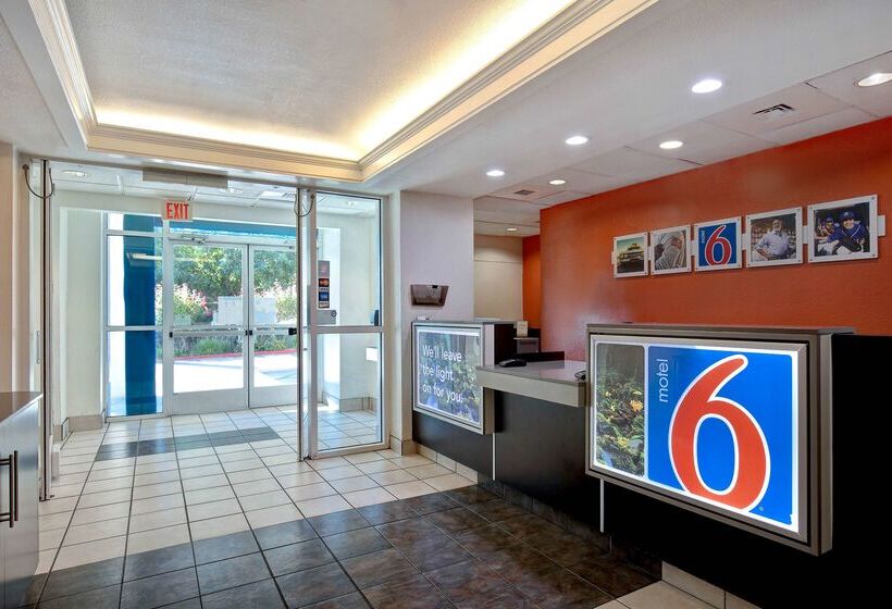Motel 6 gilroy, Ca