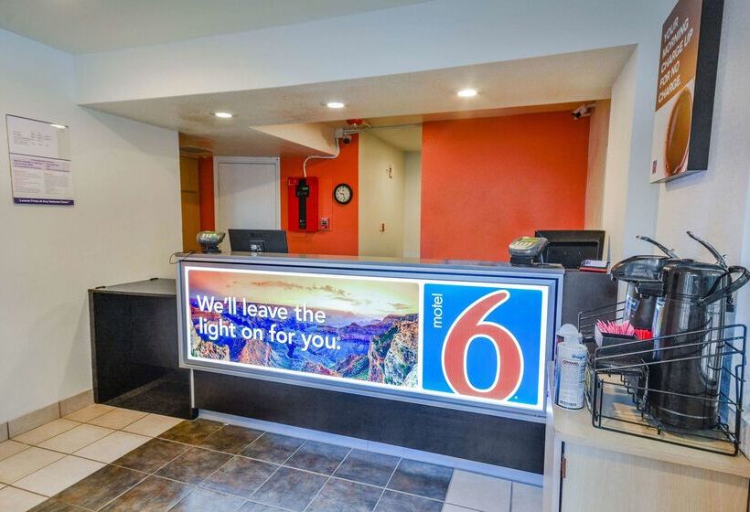 Motel 6 Huntsville, Tx