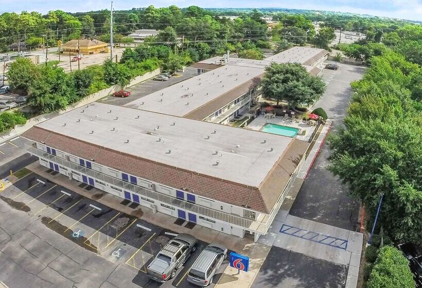 Motel 6 Huntsville, Tx