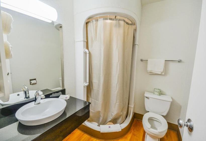 Motel 6 Huntsville, Tx