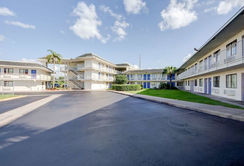 Motel 6 Lakeland, Fl