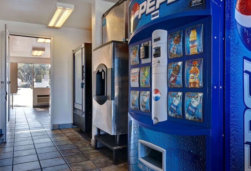 Motel 6 Monterey, Ca