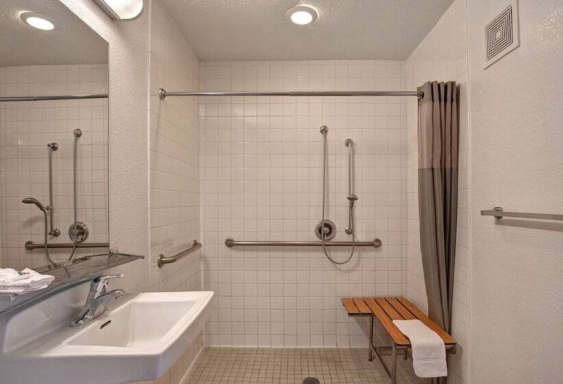 Motel 6 Monterey, Ca