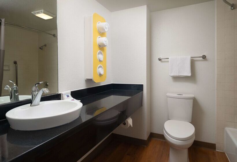 Motel 6 San Simeon, Ca  Hearst Castle Area