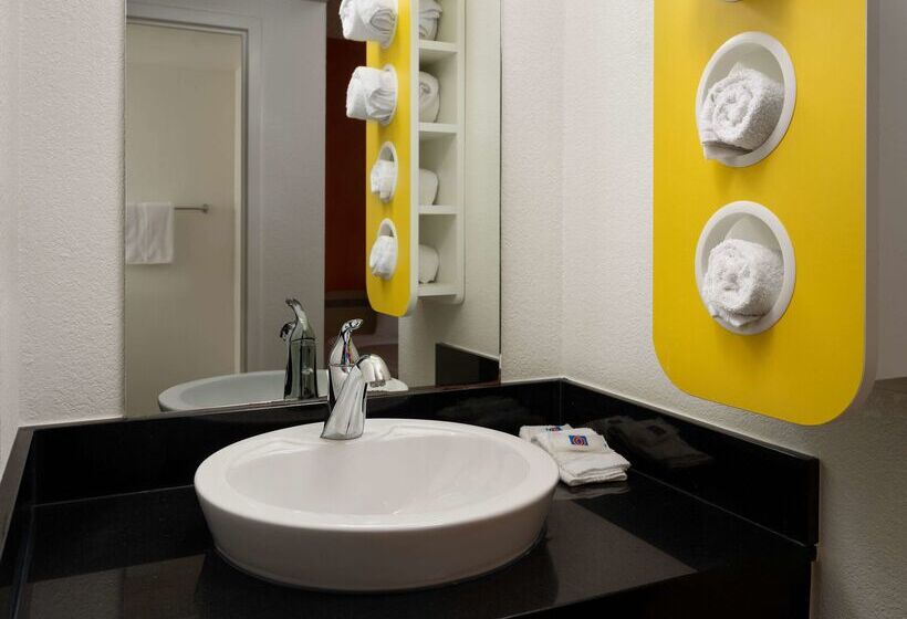 Motel 6 San Simeon, Ca  Hearst Castle Area