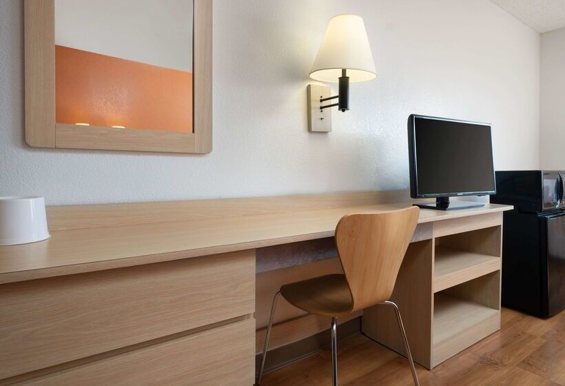 Motel 6 San Simeon, Ca  Hearst Castle Area