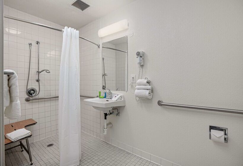 Motel 6temecula, Ca  Historic Old Town