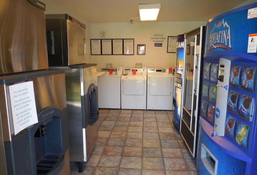 Motel 6temecula, Ca  Historic Old Town