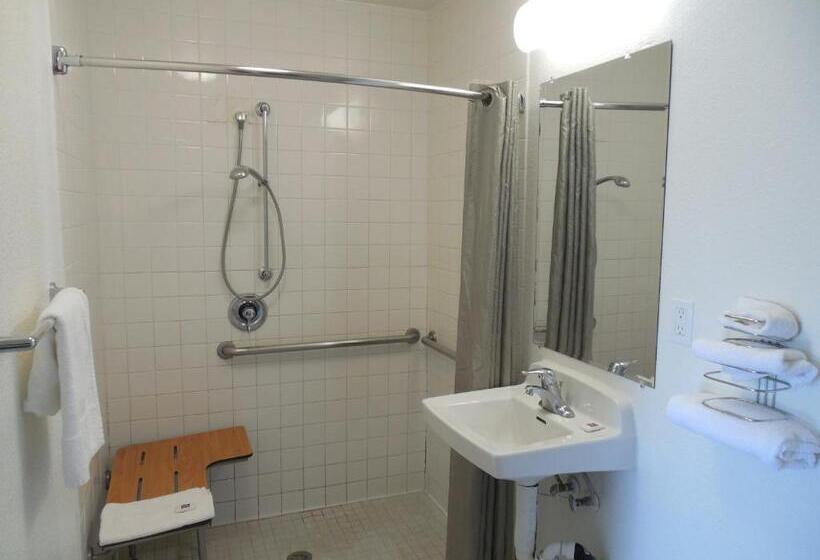 Motel 6temecula, Ca  Historic Old Town