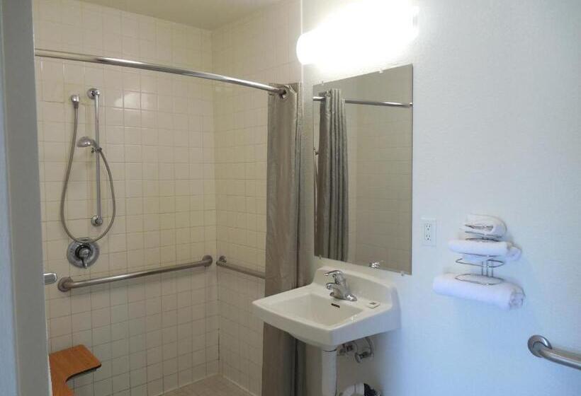 Motel 6temecula, Ca  Historic Old Town