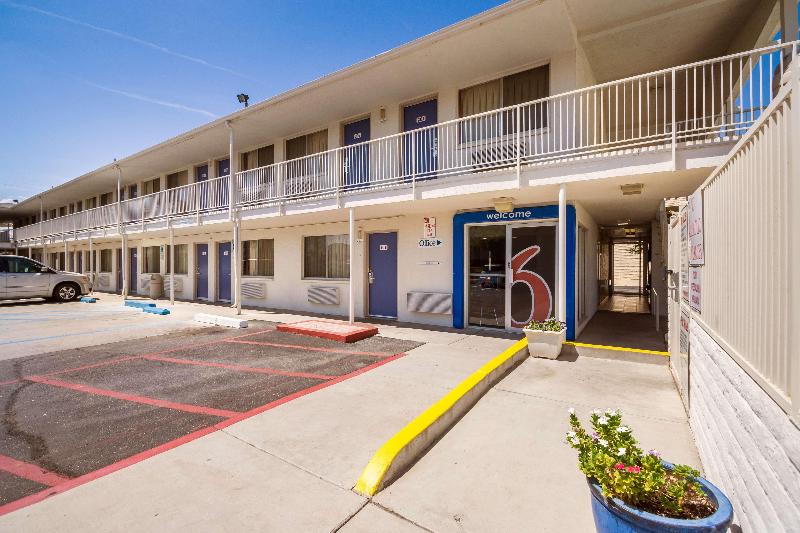 Motel 6youngtown, Az  Phoenix  Sun City
