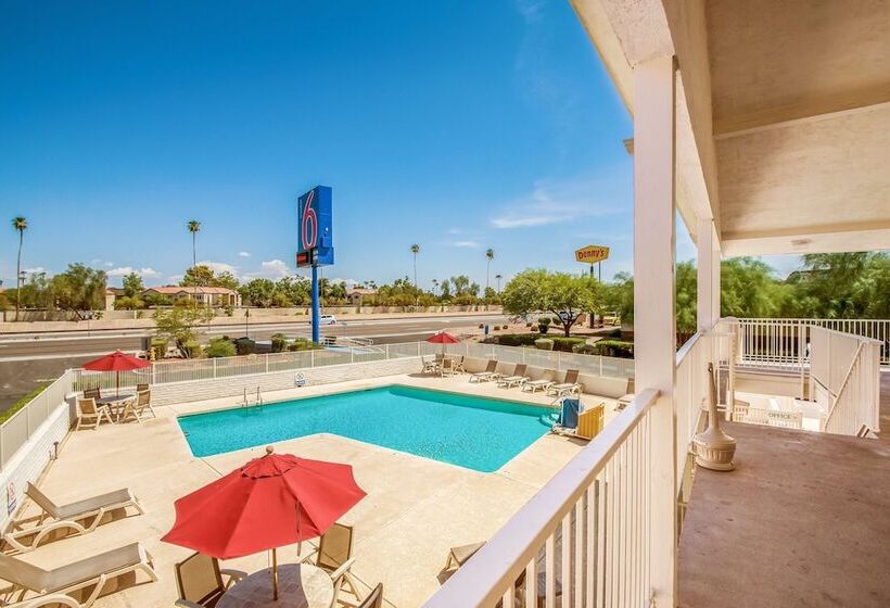 Motel 6youngtown, Az  Phoenix  Sun City
