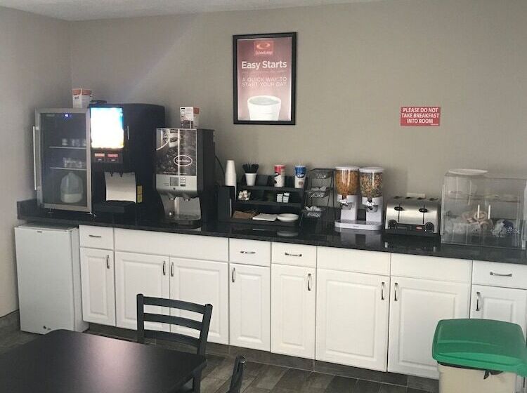 מוטל Ameri Stay Inn & Suites