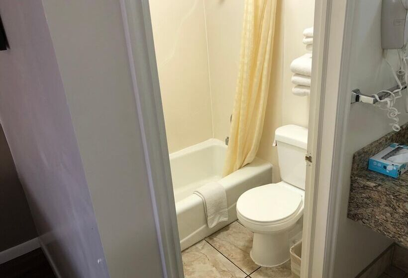 מוטל Ameri Stay Inn & Suites