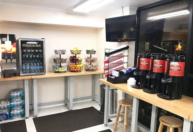 فندق على الطريق At Home Inn  Fort Pierce