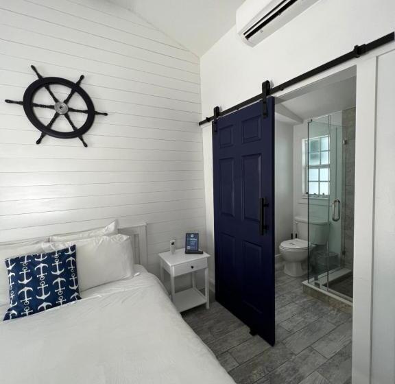 فندق على الطريق Blue Waters Treasure Island