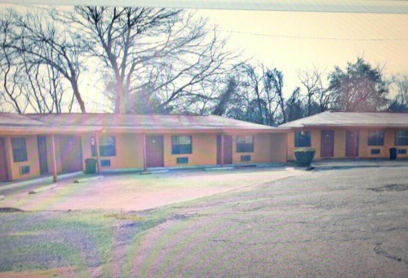 汽车旅馆  Budget Inn Buffalo