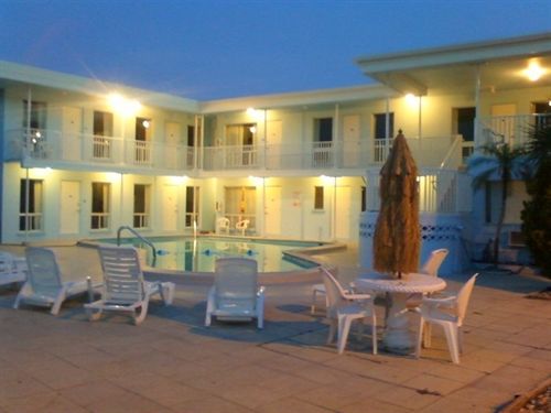 فندق على الطريق Gulf Beach Inn