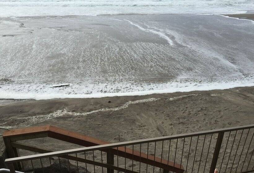 Мотель Sandcastle Beachfront