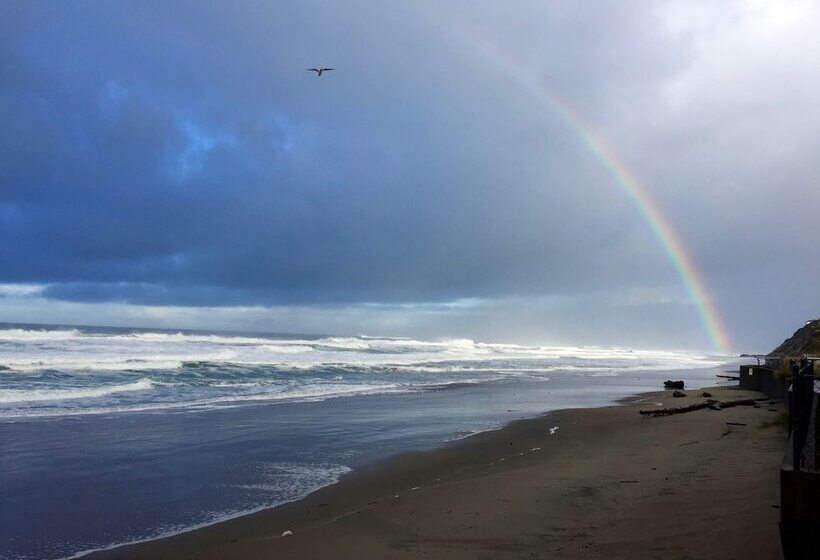 Мотель Sandcastle Beachfront