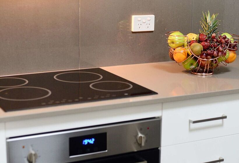 Oaks Moranbah Suites