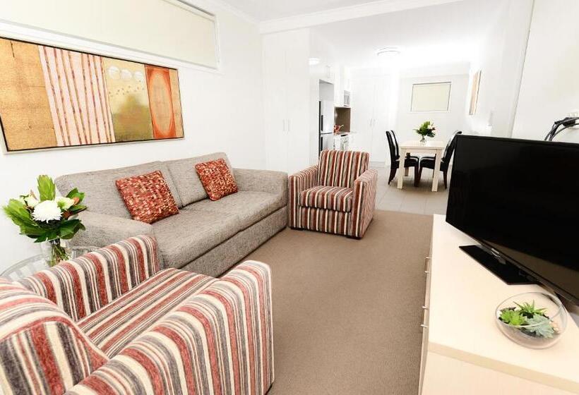 Oaks Moranbah Suites
