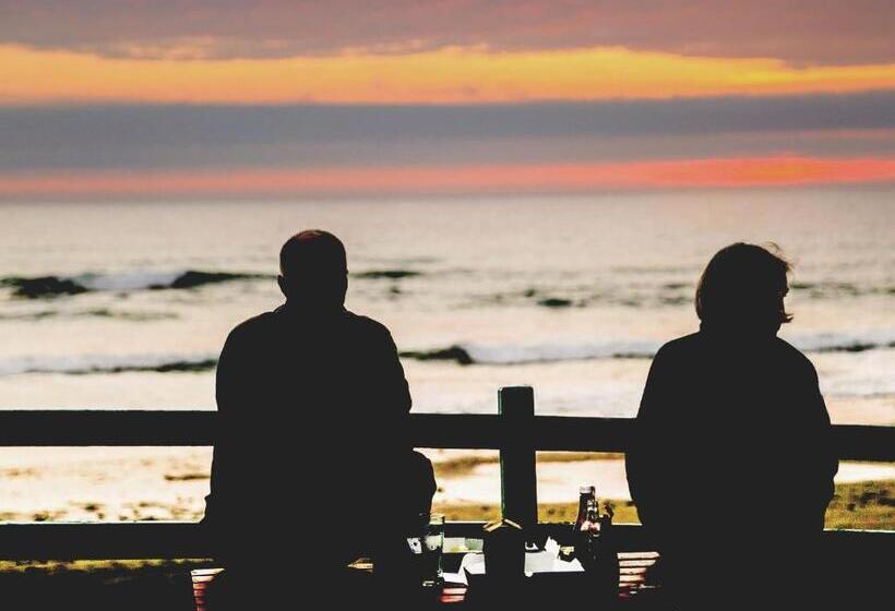 Пансион Beach House B&b