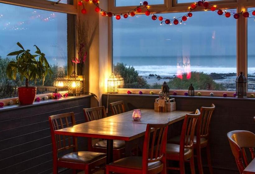 Пансион Beach House B&b