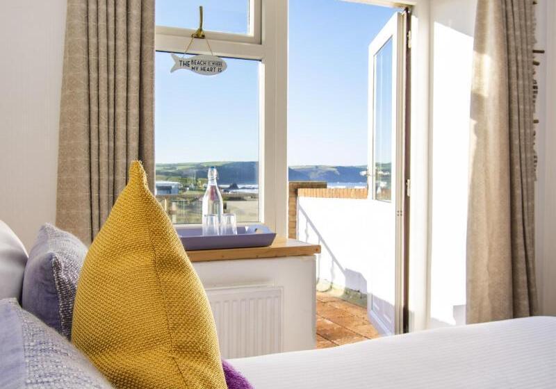 Пансион Beach House B&b