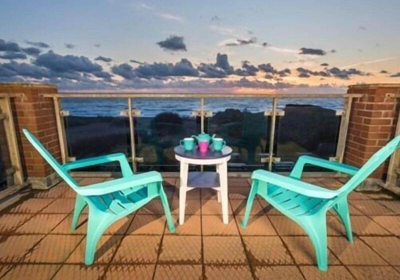 Пансион Beach House B&b