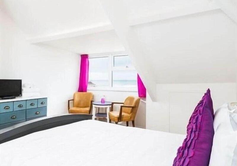 Пансион Beach House B&b