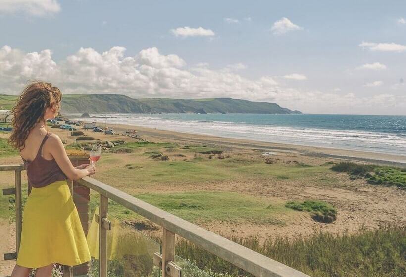 Пансион Beach House B&b