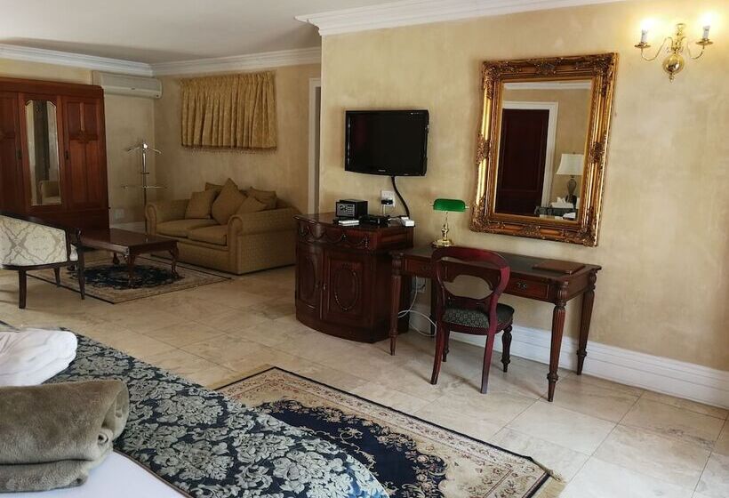 펜션 Cricklewood Manor