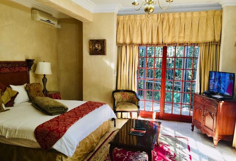 펜션 Cricklewood Manor