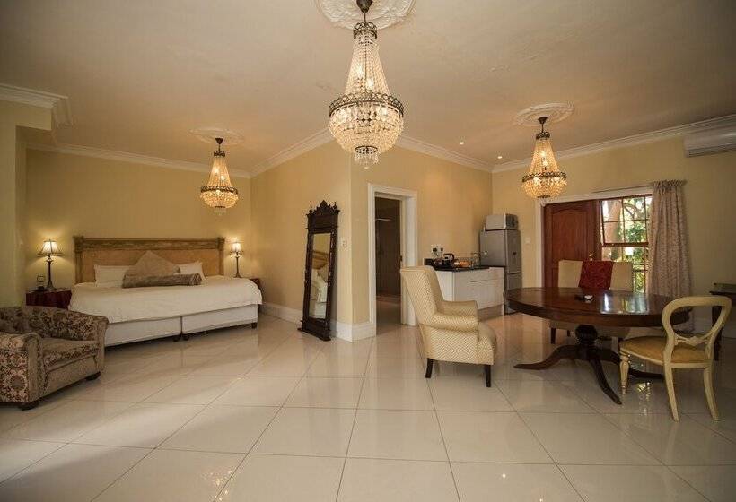 펜션 Cricklewood Manor