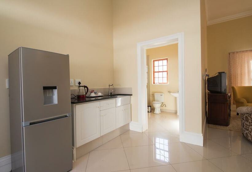 펜션 Cricklewood Manor