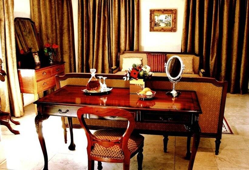 펜션 Cricklewood Manor