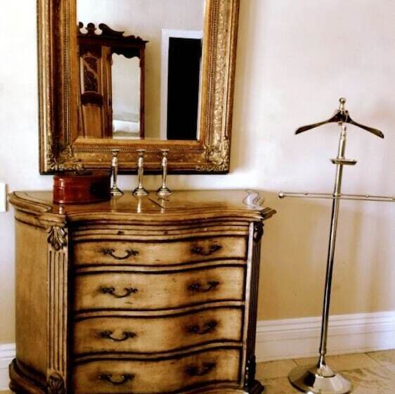 펜션 Cricklewood Manor